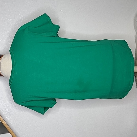 Christmas T-shirt Size Large Green "Bite Me" Gingerbread Man Whimsical Fun Cute - Picture 4 of 6